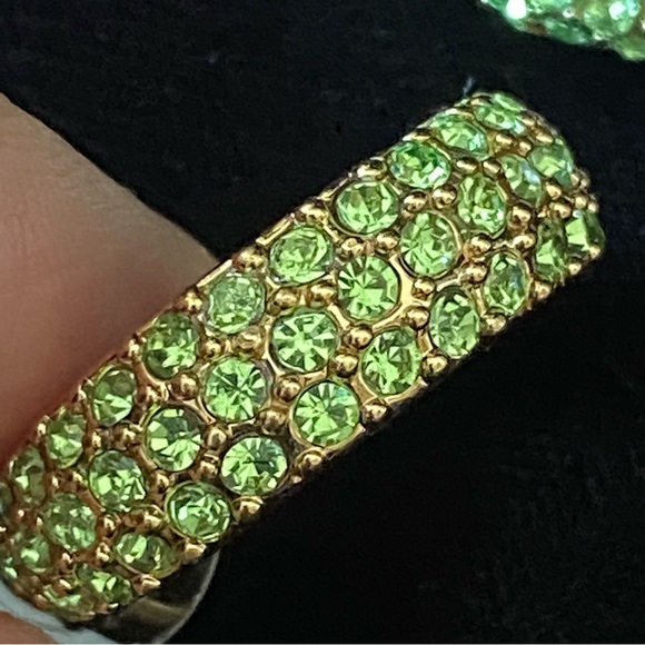 Vintage QVC Joan Rivers Classics Collection Pavé Hoop Earrings Green - Picture 2 of 9
